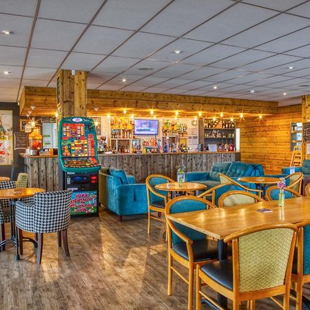 Newlands Holidays Bridport Esterno foto