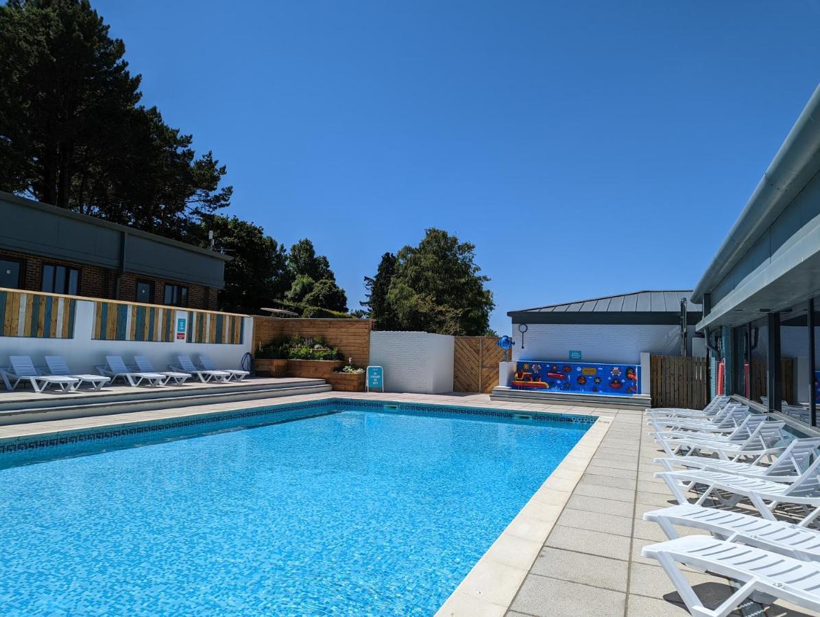 Newlands Holidays Bridport Esterno foto