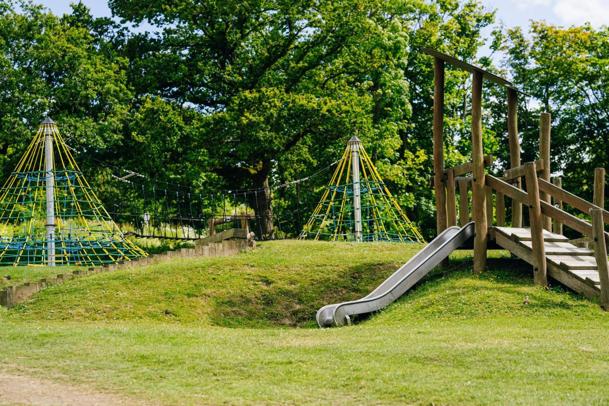 Newlands Holidays Bridport Esterno foto