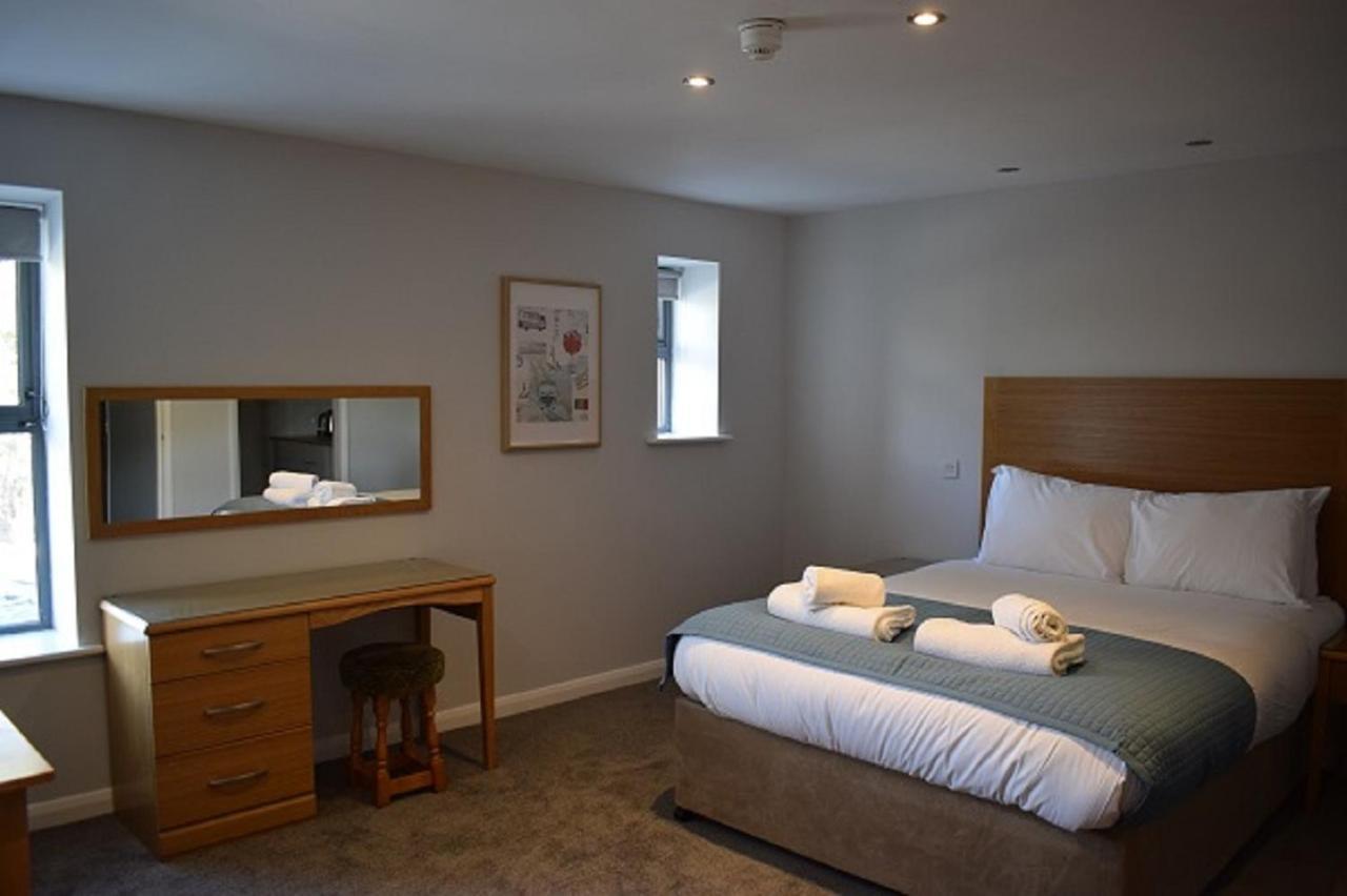 Newlands Holidays Bridport Esterno foto